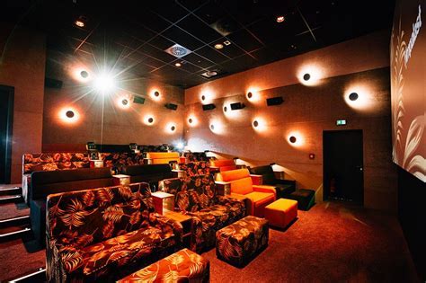 Filmpalasts extensive content library